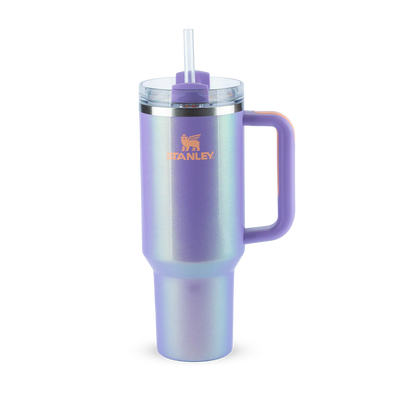 Copo Quencher Stanley 1,18L roxo com design ergonômico e logo Stanley, ideal para hidratação no dia a dia.