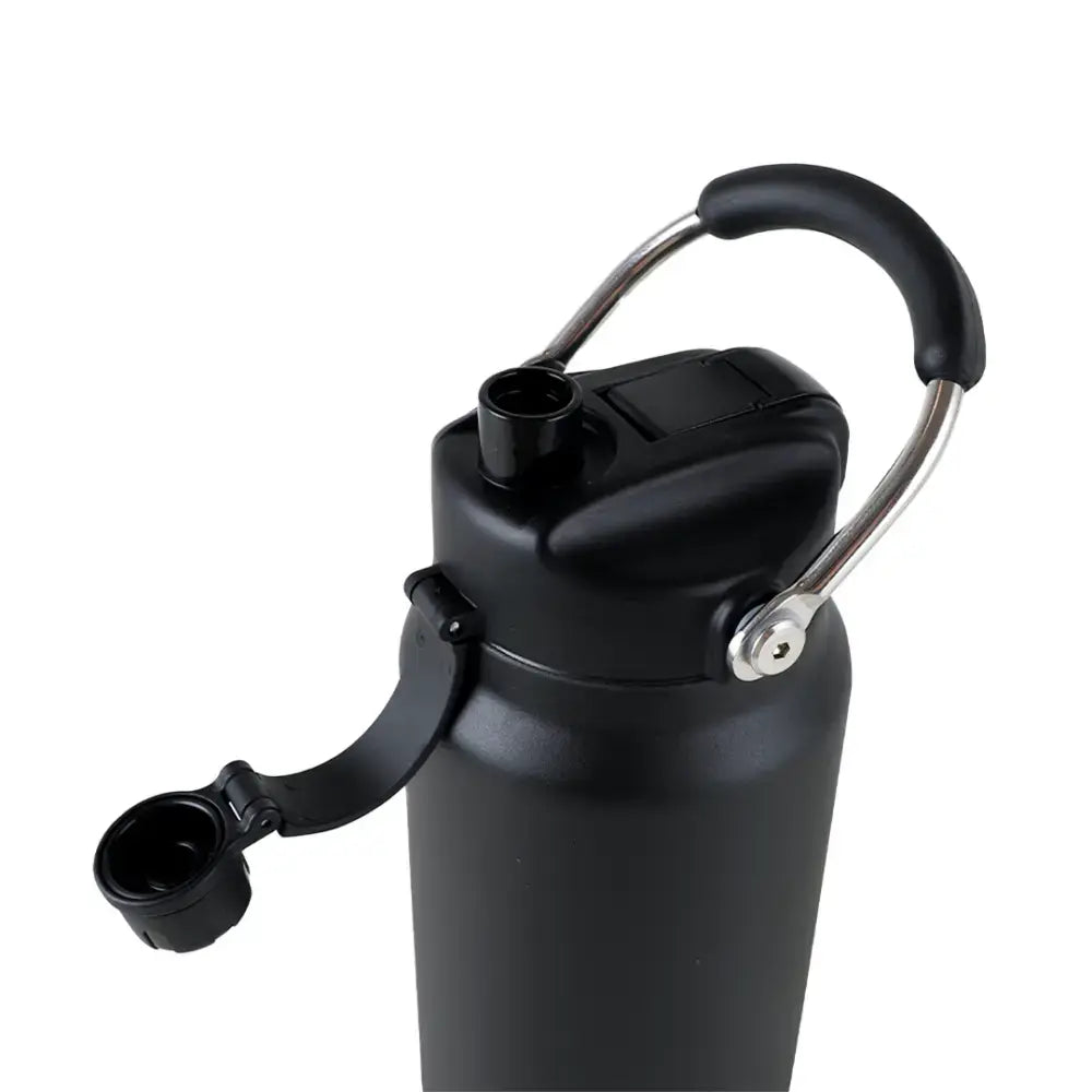 Garrafa Térmica Kouda Serrano – 1,5L preta com tampa hermética, ideal para conservação de líquidos quentes por 8h e frios por 18h.