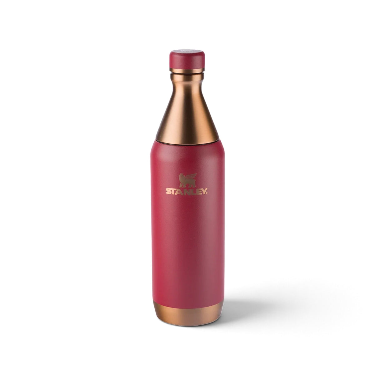 Garrafa Térmica Slim Bottle Stanley (591 ml) Gilded Pomegranate, vista frontal com tampa fechada