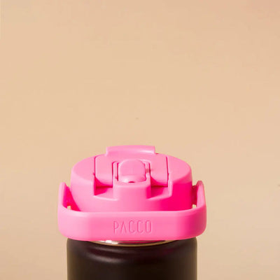 Tampa PACCO Duo com vedação em silicone e tampa flip rosa, ideal para manter a hidratação de forma prática e segura.