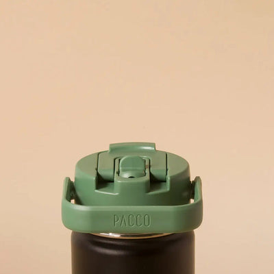 Tampa PACCO Duo com sistema de vedação de rosca para hidratação prática e segura, ideal para uso diário.