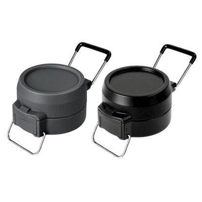 Tampa para Garrafa Quick Flip em cinza e preto, ideal para manter sua garrafa funcional e compatível com garrafas de alta qualidade.