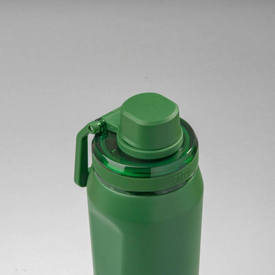 Garrafa Térmica PACCO Vyta 650ml em verde, design elegante e alto desempenho térmico, aço inox 18/10, tampa de rosca.