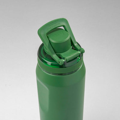 Garrafa Térmica PACCO Vyta 500ml verde com tampa, aço inoxidável, conservação de temperatura eficiente.