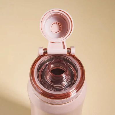 Visão superior da Garrafa Térmica Vyta 500ml PACCO | PEDRAS PRECIOSAS com tampa aberta, destacando o design sofisticado em aço inox.