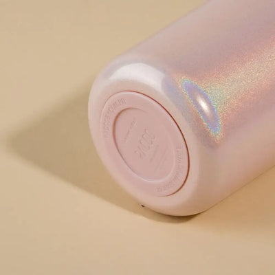Base da Garrafa Térmica Vyta 500ml PACCO | PEDRAS PRECIOSAS em aço inox, vista de perto, destacando design compacto e elegante.