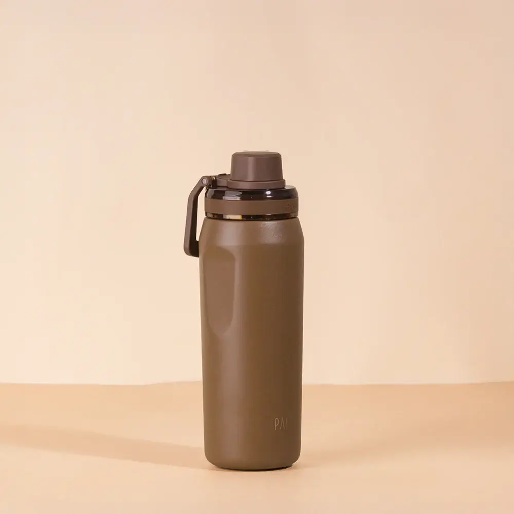 Garrafa Térmica PACCO Vyta 500ml em aço inoxidável com isolamento a vácuo, ideal para bebidas quentes e frias.