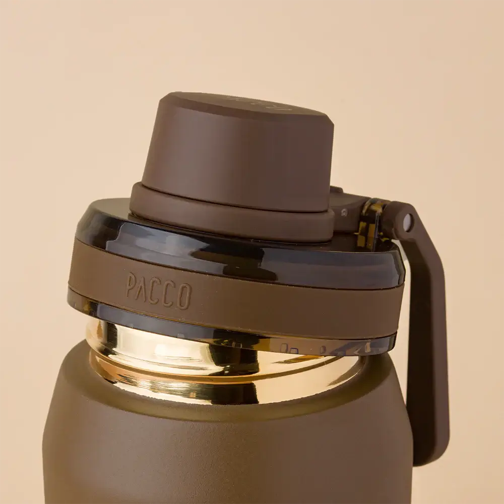 Garrafa Térmica PACCO Vyta 500ml em aço inoxidável, tampa destacável. Elegância e desempenho térmico em 500ml.